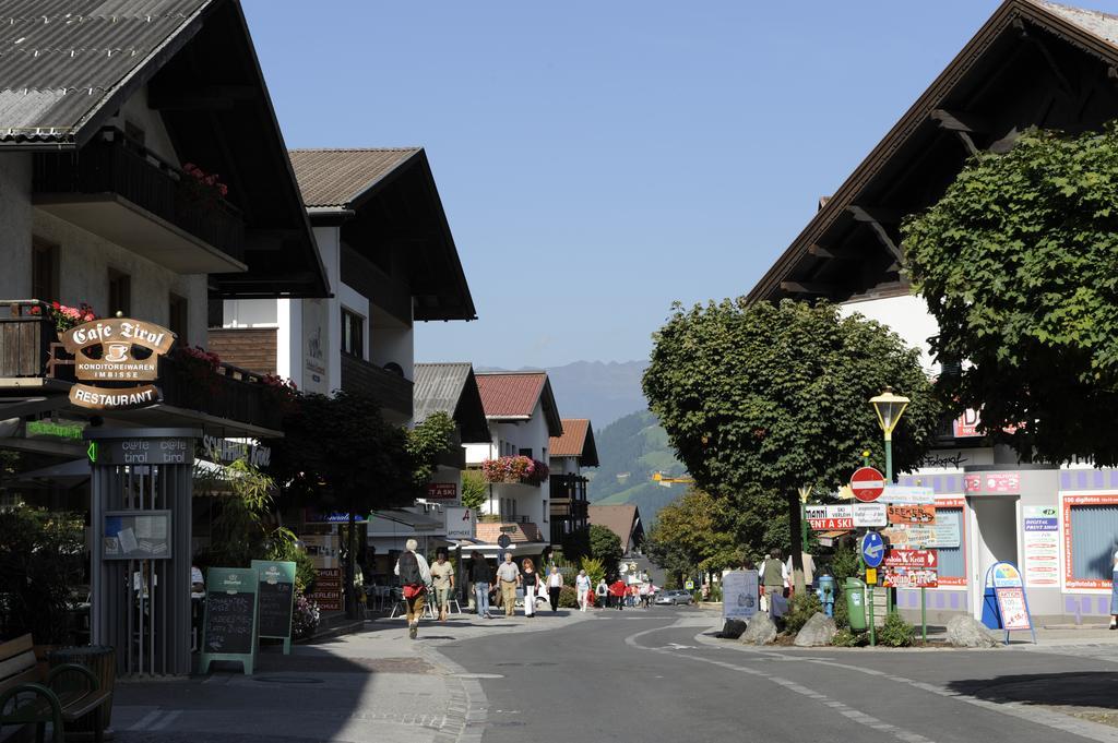 Gaestehaus Ahornblick Mayrhofen Exterior photo